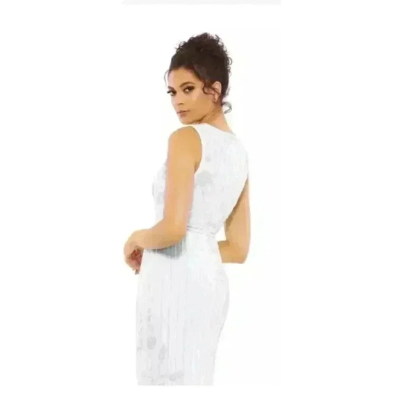 MAC DUGGAL 70260 STRIPED FLORAL EMBELLISHED SLEEVELESS WHITE MIDI DRESS 8 - Picture 3 of 11